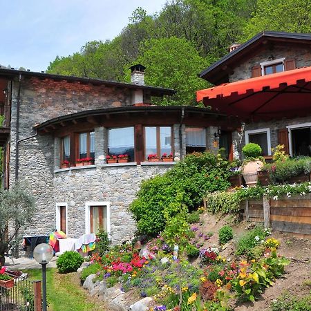 Agriturismo La Fonte Di Mariella Gravedona Exterior foto