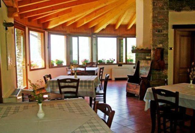 Agriturismo La Fonte Di Mariella Gravedona Exterior foto