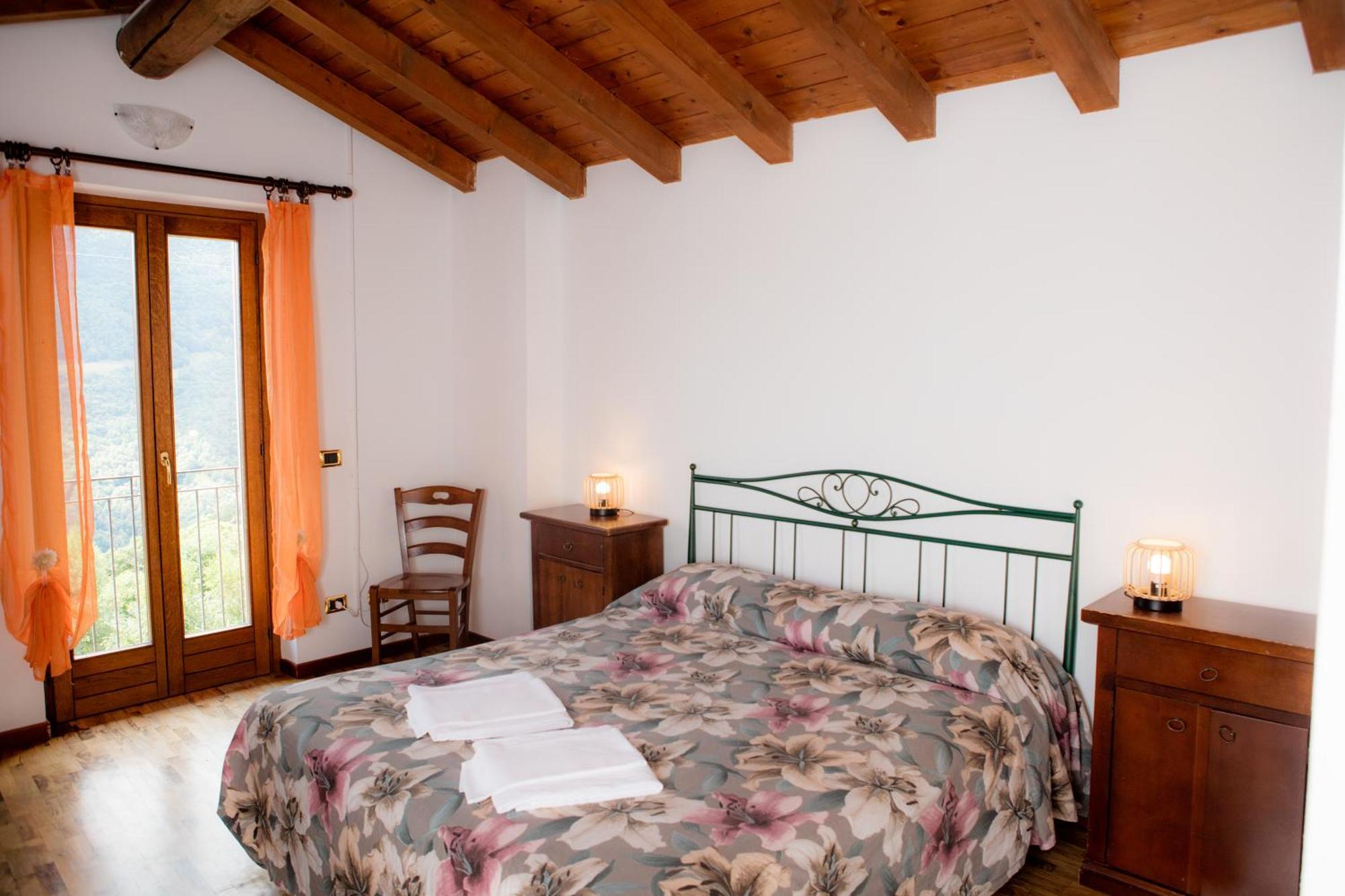 Agriturismo La Fonte Di Mariella Gravedona Exterior foto