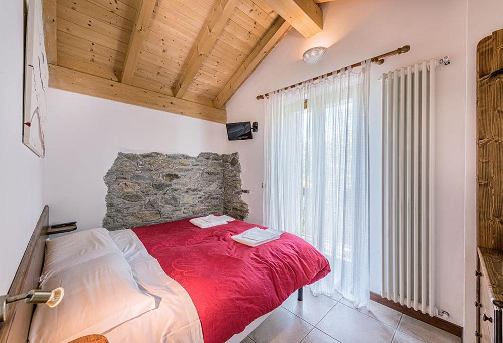 Agriturismo La Fonte Di Mariella Gravedona Exterior foto